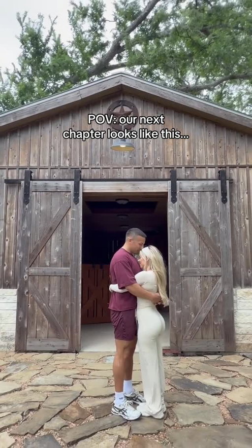 Let the memories begin🙌
But the real question is….do we turn the barn into a cat rescue sanctuary or gym?!