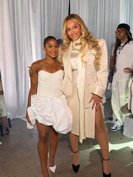 some may say this is a dream, but this is my reality!!! Thank you so much @cecred for inviting me!!! Words can’t describe how it felt meeting @beyonce - im still in awe but happy this little girls dream came true!!! 

Dress: @rheacosta 
Jewelry: @anabelachan 
Stylist: @jasonrembert 
HMU- @jsolovely_
