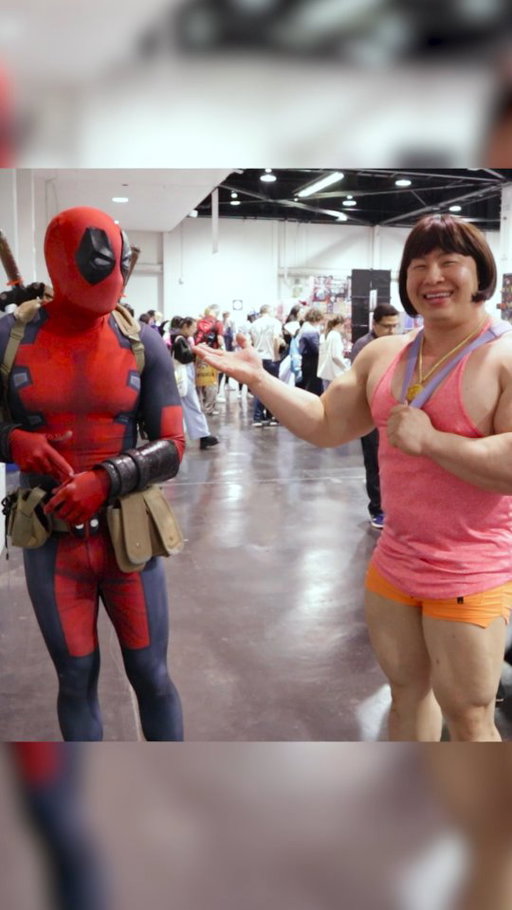 The butt slap heard around the world 🥲

Dora the Destroyer is @bane_armstrong
#deadpool #dora #dorathedestroyer #comiccon #cosplay