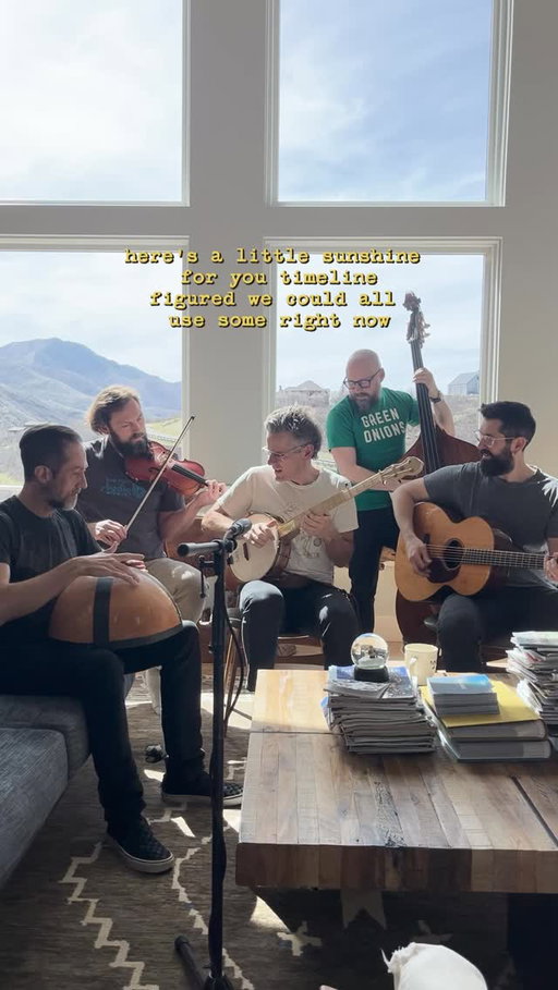 ☀️ Hope you all got the chance to feel the sun shine on you today

#thesteelwheels #steelwheels #folk #cover #walkingonsunshine