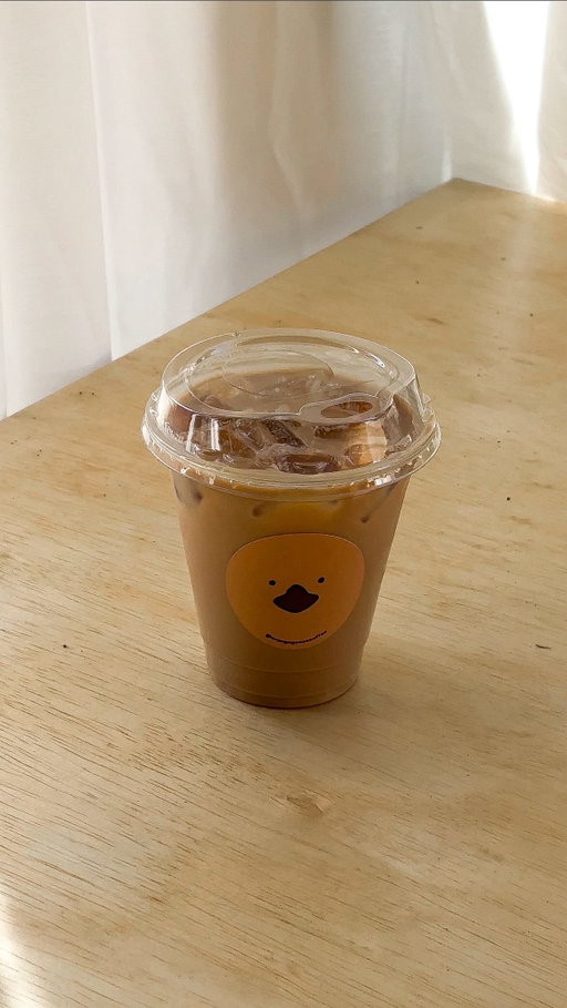NEW Hawaiian & Korean Coffee Shop in Seattle! 🍊🪿

@orangegoosecoffee is now open in Queen Anne serving Hawaiian & Korean inspired flavors. ☕️ 

I had the Seed & Bean (Espresso, Hawaiian laie vanilla bean + Milk). Can’t wait come back and to try more drinks! ☺️

Orange Goose Coffee
📍2 W Roy St, Seattle, WA 98119

*Check their page for their weekly hours!

Share this with someone for your next coffee date 🫶🏼

#seattlecoffee #seattlecafe #seattlefood #cafehopping #cafevibes