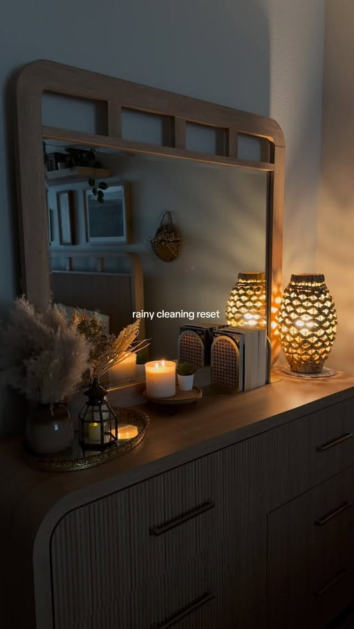 rainy days are rolling in 🌧️

#cleaningreset#roomreset#cleanwithme#cozyroom#rainyday#calming