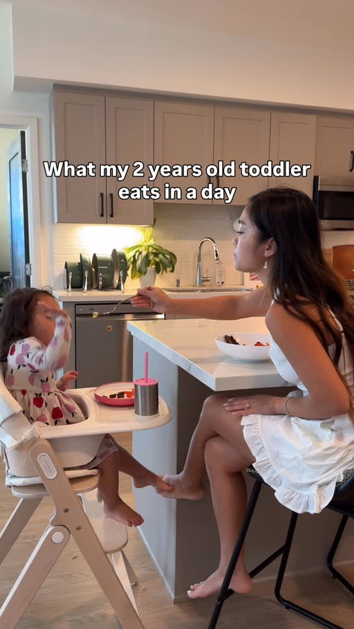 What my almost 3 years old toddler eats in a day 🥰

Still hate veggies 🥦 big on protein and carbs 🥩 

#toddlerfood #toddlermeals #toddlermom #toddlerlife #healthyeating stay at home mom | first time mom | cooking at home | healthy food