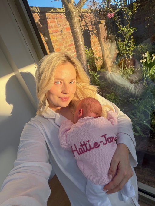Introducing our little girly…  Hattie-Jane Dodd 💞✨ 

8 whirlwind days of you Hattie-Jane, and we couldn’t love you more 🥹