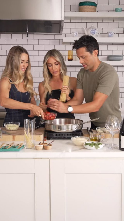 The Laguna Beach cast has come a long way since that season 1 pasta mishap. 😉 We invited @kristincavallari, @stephencolletti, and @laurenconrad to #MakeItLikeMartha with one of our most viral recipes: One-Pan Pasta. The verdict? Easier than ordering chicken at the grocery store.

Watch The Reunion: Laguna Beach, now streaming on @therokuchannel.