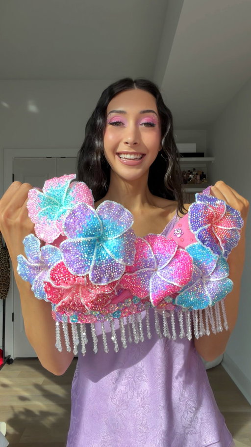 making a midnight sun fit 🐬🌺 
inspo: @sorcha.or @zaralarsson