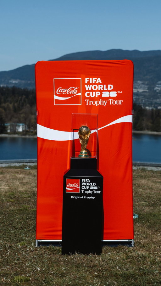 The @fifaworldcup Trophy has landed in Canada! 🇨🇦 Are you ready to feel it all? 🏆

#FIFAWorldCup #TrophyTour #CocaCola #AllTheFeels #Canada