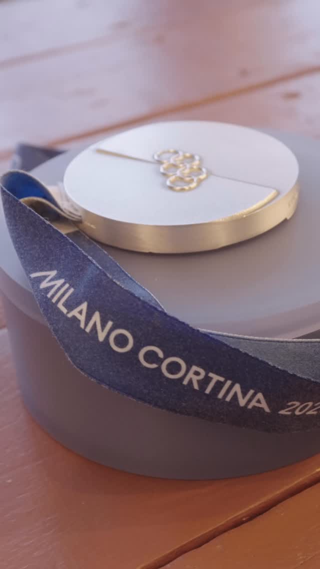 Full circle moment 🫶

@rc.s returns home to Cochran’s Ski Area with his Olympic silver medal.

The final episode of @espnoriginals’ On the Edge: World Cup Ski Racing takes us to Winter Olympics and through the end of the season. Watch the full series at teamusa.com/tv.