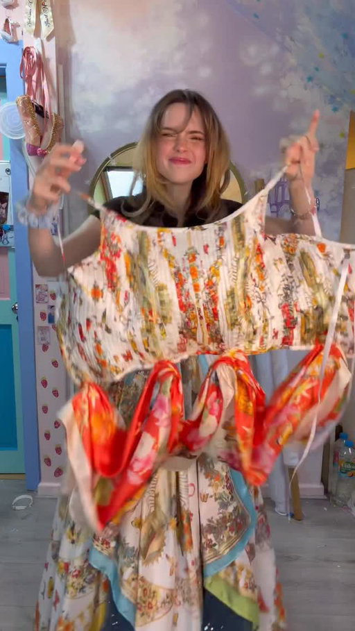 Making Drew Barrymores 50 scarves dress from the Ever After premiere! 🥹❤️

Hi so I still cannot believe this actually worked!! 🥹 
This is one of my favourite premiere dresses of all time but I never expected to be able to make it because the original was made of rare and very expensive silk Ferragamo scarves which are basically impossible to find … so I custom printed my own!
I found as many references as I could (which was not a lot 🫣) and designed a print that I got custom printed onto silk twill to create my own scarves!!

I also got a meter of a centre print from one of the scarves custom printed for the pleating on the bodice which is all hand pleated and sewn down and I am so happy with it especially the pattern matching considering the print was not symmetrical 🤩

I cannot wait to show you all the finished result 🥰💖

What are some of your favourite premiere dresses?

#everafter #redcarpet #sewing #diy #fashion @drewbarrymore