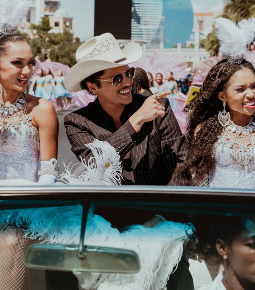 It’s officially Bruno Mars Day in Fabulous Las Vegas. The Romantic Tour begins tonight! 🌹