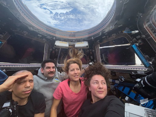 Eyes peeled in the cupola awaiting the safe return of our @nasaartemis friends. Our trajectory on @iss will be passing nearby over the Pacific, so we hope to catch a glimpse!
