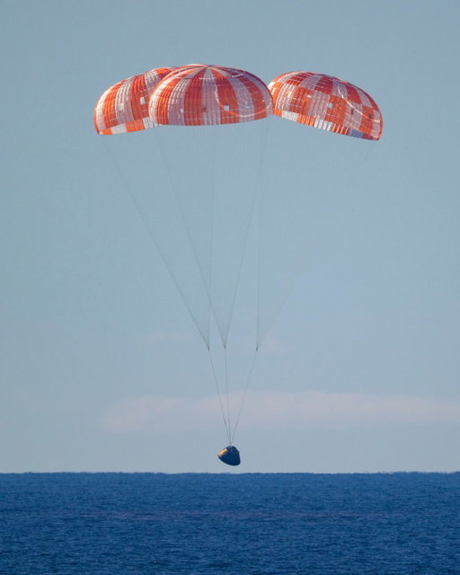 The astronauts have returned home 🌎 The Orion crew capsule has splashed down off the coast of San Diego after traveling around the moon for 10 days—setting a new record for the farthest distance a human has ever traveled from Earth.

Learn more about what's next for the Artemis missions, and the moon, at the link in bio.

Photo 1 by NASA/Bill Ingalls and Photo 2 by NASA