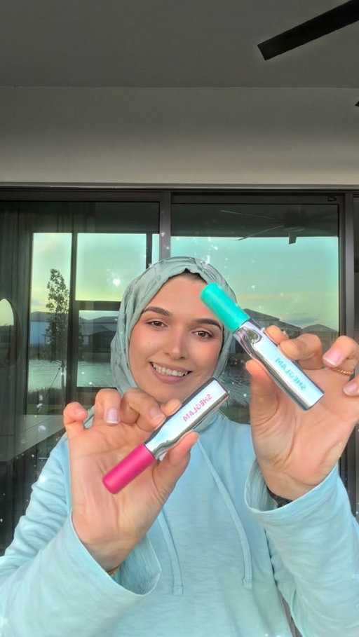 Okay but can we talk about this lash transformation… 😍✨

I always love a natural but lifted look, and this mascara gives exactly that. After curling my lashes and applying a few coats, the difference is actually insane — longer, more defined, and beautifully separated without feeling heavy.

What I really like is how buildable it is… you can keep it soft for everyday or layer it up for a more dramatic look without clumping 👀

Safe to say, this one earned a spot in my daily routine 💄✨

@sheglam

#SHEGLAM #SHEGLAMMascara #SHEGLAMeyeson #SHEGLAMLashLighter