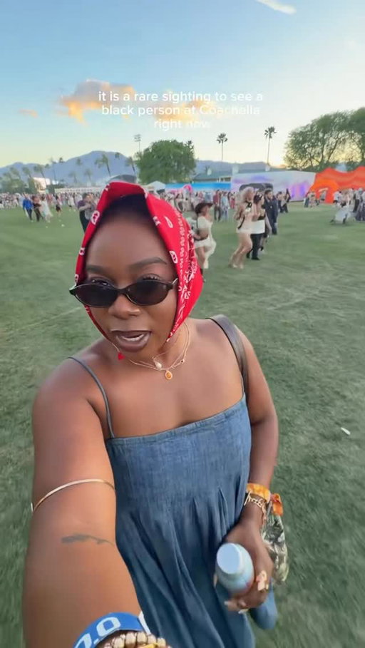 looking for my ppl but i can’t seem to find em 😭 #coachella