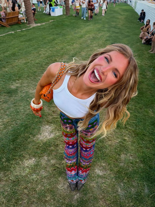 Acquired the best pants for chella