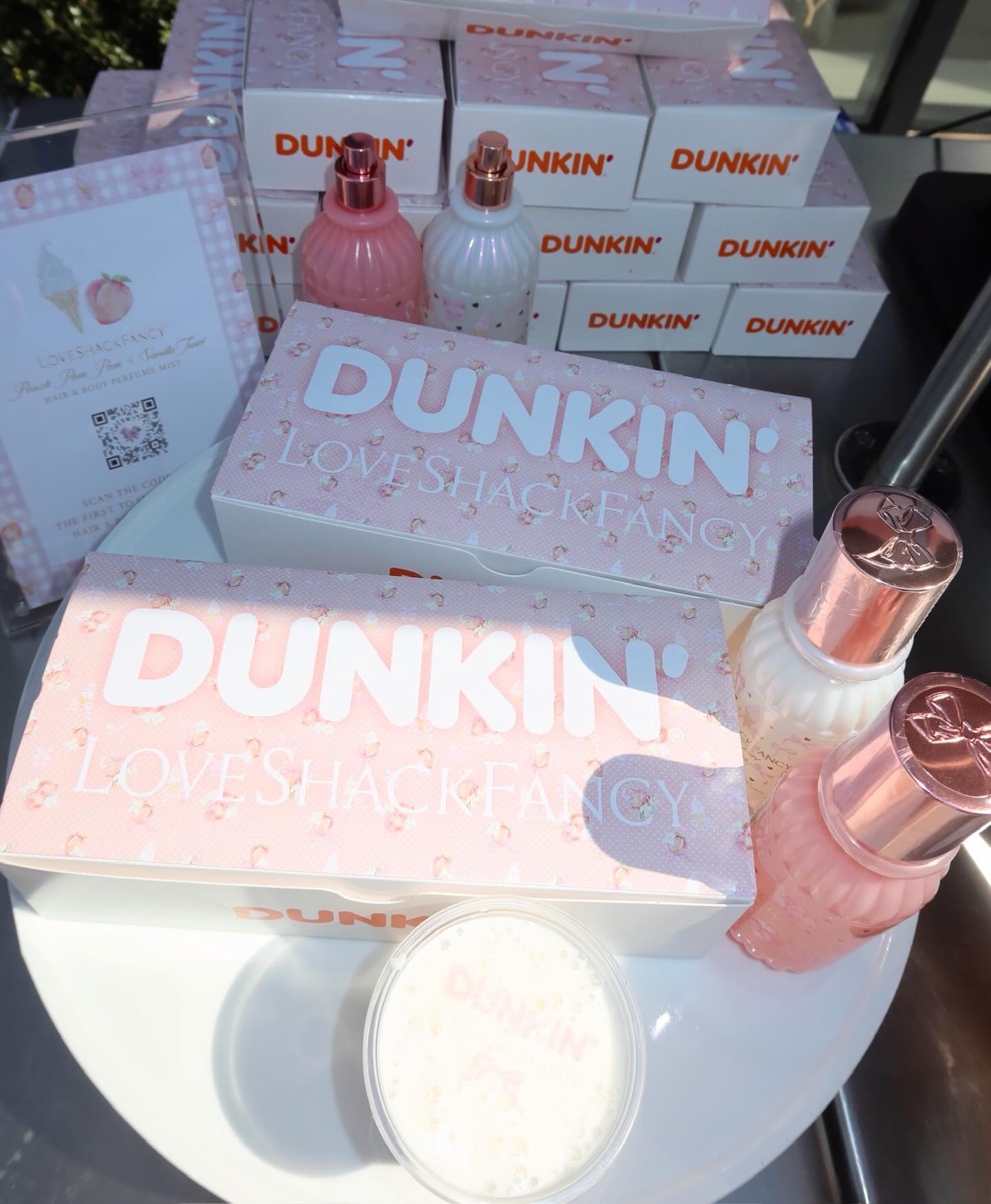 We love you so much Chestnut Hill 💖Our Dunkin cart is here all weekend long✨Celebrating the launch of our NEW mists🍦🍑🧡Free bouquet with purchase today only💐Come spend opening weekend with us @loveshackfancychestnuthill 💖 #loveshackfancy #chestnuthill #boston
