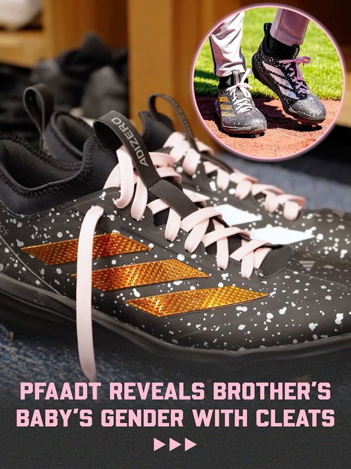 Brandon Pfaadt wore pink laces on his cleats to help with his brother’s gender reveal 💖
