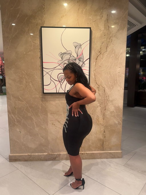 Call me when you see this ♠️♠️
.
.
.
.
____________________________________
Rebuild the Hourglass ⌛️ Program now available via Built By BENN App - click link bio to download! Available for iOS + Google play 📲
.
.
.
.
#explorepage #fitspo #glam #slay #fitnessaddict