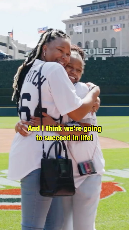 “You’re our first customer ever” 🥹❤️ @mdmotivator @tigers @beautifulspeedytreatsfood