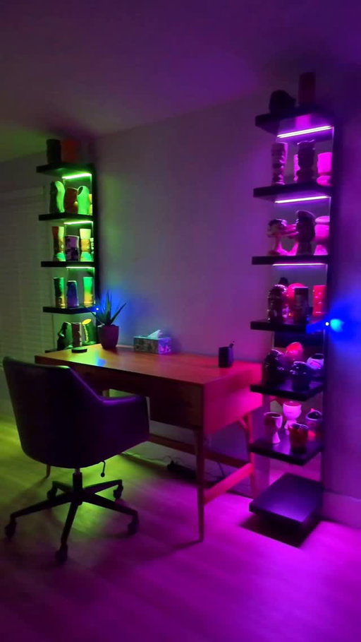 @impressionsvanity for the Family 💪🏽🩷💜🤎 SlayStation Natalie Mirrored Column w/ RGB Light

 

#impressionsvanity #vanity #vanitymirror #beautyroom #makeup