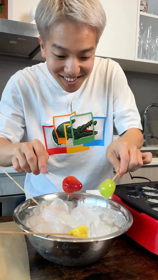 Making fruits candy with Takoyaki machine 🐙
