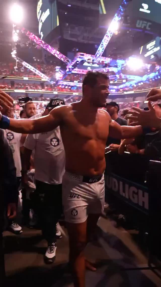 “Are you still unsure?” 😤

After an incredible performance at #UFC327, what is next for @BorrachinhaMMA?