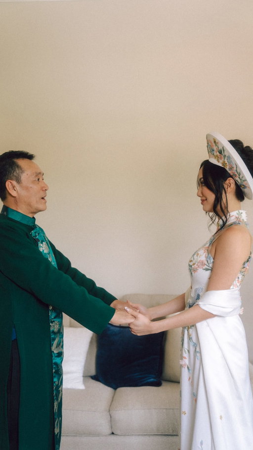 a whole temper tantrum 😌

#aodai #2026bride #fitcheck #vietnamese #sisters