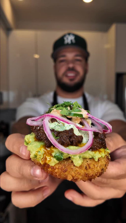 Arepas de Yuca con Churrasco 🫓🥩