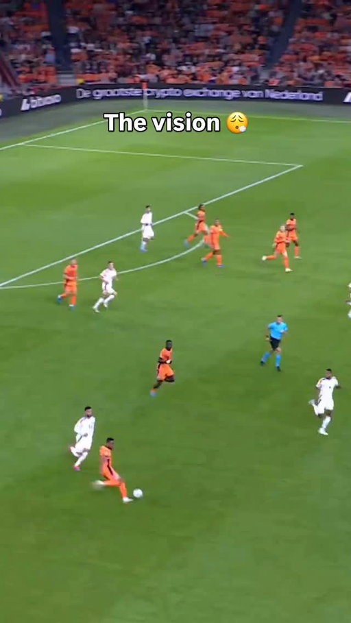 How did Gravenberch pick out this pass? 🤯