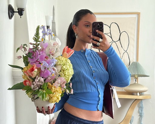 Fits I delivered your flowers in 😘