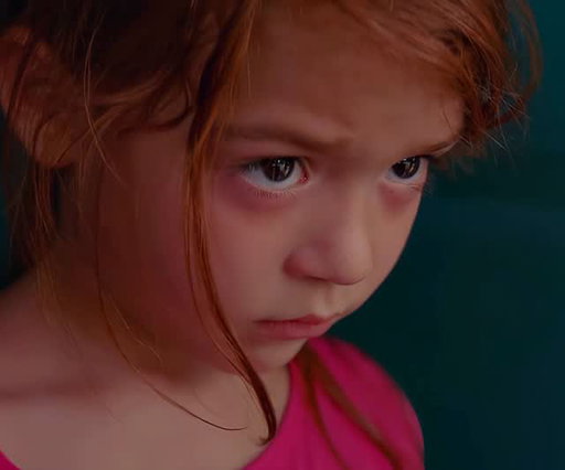 The Florida Project (2017) captures childhood in a way that feels bright and colorful on the surface, yet carries a quiet weight underneath. Moonee moves through her world with imagination and energy, turning ordinary places into something playful, almost magical. But that perspective exists alongside a reality she doesn’t fully understand yet, one shaped by instability, financial hardship, and the uncertainty of the adults around her.

What makes the film so special is how it balances these two layers without forcing them together. The story stays close to Moonee’s point of view, letting everything feel light and carefree, while hints of something more serious linger just beneath the surface. It’s in the small details, conversations, environments, reactions, that the true weight of the story reveals itself.

Halley adds another layer. She’s trying to survive in a system that offers very little support, making choices that reflect both care and desperation. Her relationship with Moonee is complex, built on love but shaped by circumstances neither of them can fully control.