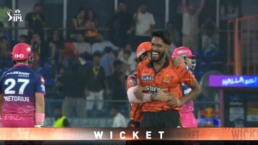 Vaibhav Sooryavanshi ✅
Dhruv Jurel ✅
Lhuan-dre Pretorius ✅ 

A dream start for Praful Hinge on his #TATAIPL debut 🧡 

#KhelBindaas | #SRHvRR | @prafulhinge_140