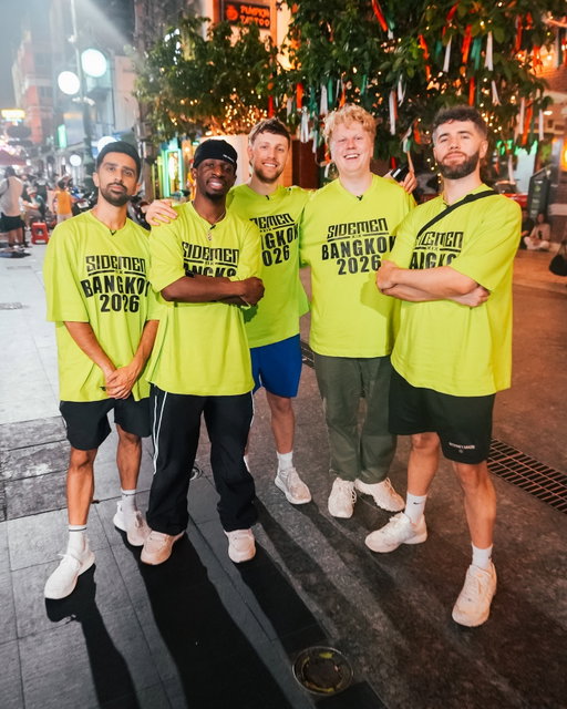 Serious squad 😤