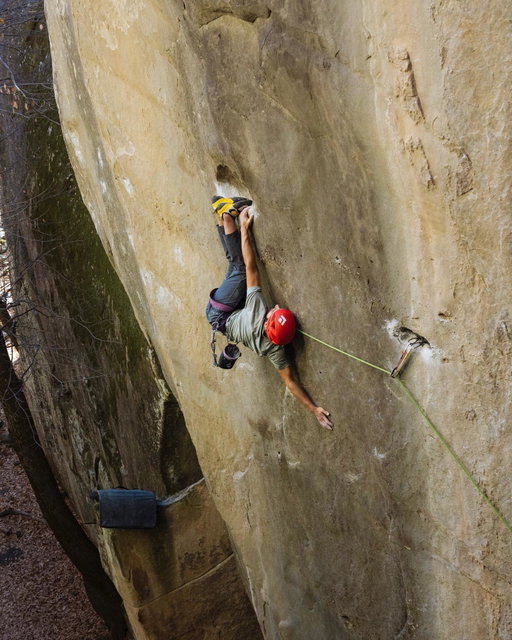 Bon Voyage! (5.14d/9a)

I was lucky enough to spend two weeks in Annot late last year with @jacopolarcher climbing on this legendary @onceuponaclimb test piece. Traveling, climbing, and hanging out with Jacopo ended up being one of the highlights of my year. Not a bad way to round out 2025!
Thank you Jacopo for such an incredible trip.

I had an interesting learning process/mindset shift on this route. Partway through the trip, Jacopo and @miquelmathieu pointed out that I was climbing for the sake of not falling, focusing only on what mistakes I wanted to avoid. As a result, I’d overgrip and climb timidly every attempt. Shifting that mindset, and climbing for the sake of climbing, is what I’m most proud of from this trip, more than just sending the route.

Vid drops tomorrow @blackdiamond 👀 

Photos by @raphaelfourau 

@blackdiamond @lasportivana