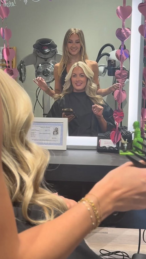 So excited I got to do the beautiful @molly.moore hair today!!💓✨ #charlestonhairstylist #charlestonblondespecialist #blonde #hairstylist #charlestonblonde #blondes #dimensionalblonde #wella