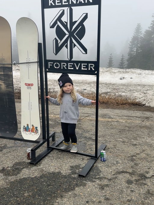 Thank you friends, once again… that was such a beautiful gathering. 🥲🥹🙏🏼

My first chairlift yesterday was with Khyber, taking him to the top of Dark Run. His first ski down from the top. The pit in my stomach was heavy, knowing Jeff wasn’t going to experience that moment together as a family 💔 another trigger 💔 another deep breath. 

Also yesterday, the grief softened into gratitude and loving appreciation of what Jeff brought us while he was here. Bittersweet as they say.  I love this community. We really feel the love. It keeps us going, thank you friends and fam. Tears of joy & tears of sorrow. It all belongs. 
I am incredibly proud to be apart of this community. In the hardest times you really feel what it means to have people show up and have your back. Holy shit what a roller coaster of a life. ❤️💔🙏🏼 

Thank you jeff for the energy you left behind, still connecting us all. Missing you forever. 

@ecsphoto 😻🙏🏼 biggest fan of that method and the original mystery chair flip off. 🖕🏽