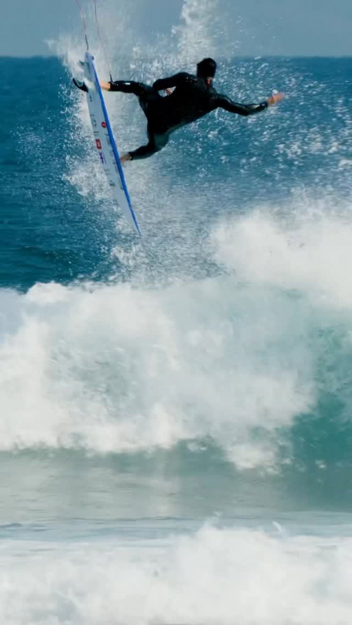 @gabrielmedina has arrived in Western Australia 🤯. 🎥 @hampositive