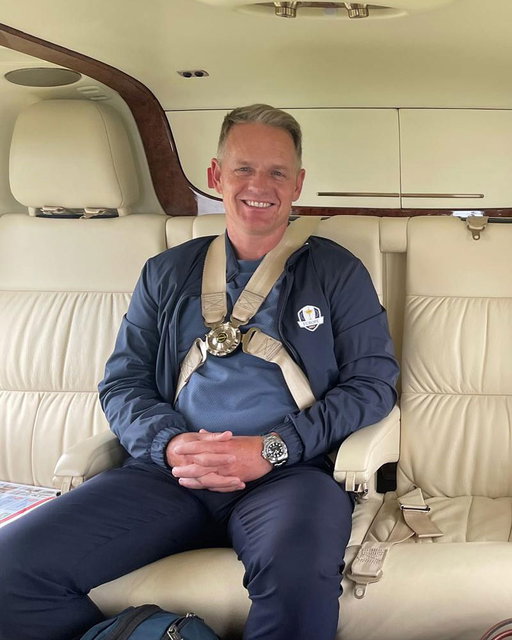 Arriving @theadaremanor in style 🚁