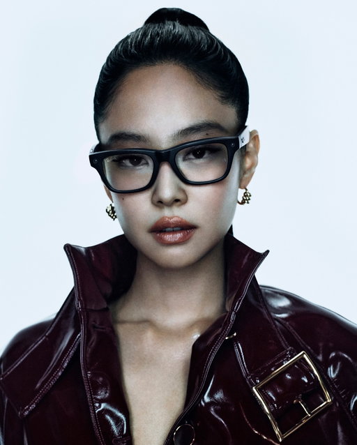 Redefine your look with @jennierubyjane. Introducing new prescription glasses with Meta AI – built for all-day comfort.