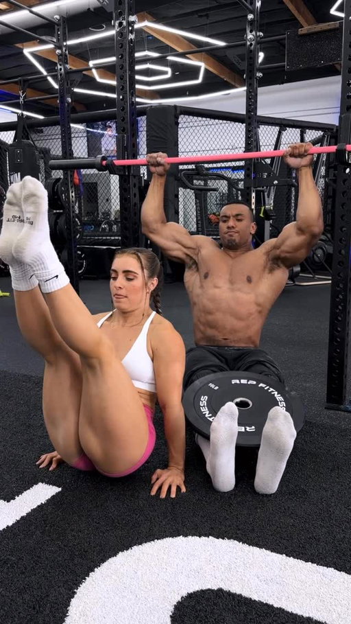 Another day in the office 💪 @demibagby @larrywheels
