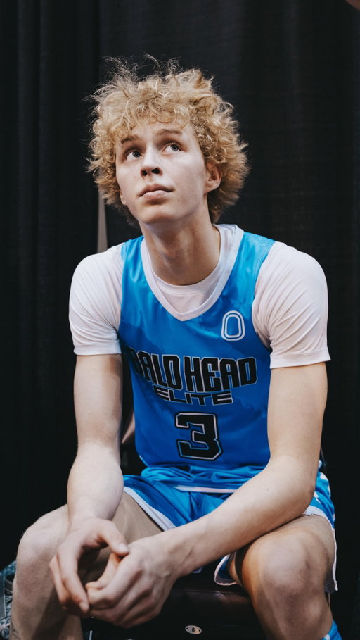 I have given a name to my pain, and it’s Batman🦇

#baldheadelite #batman #spireacademy #aaubasketball #basketball