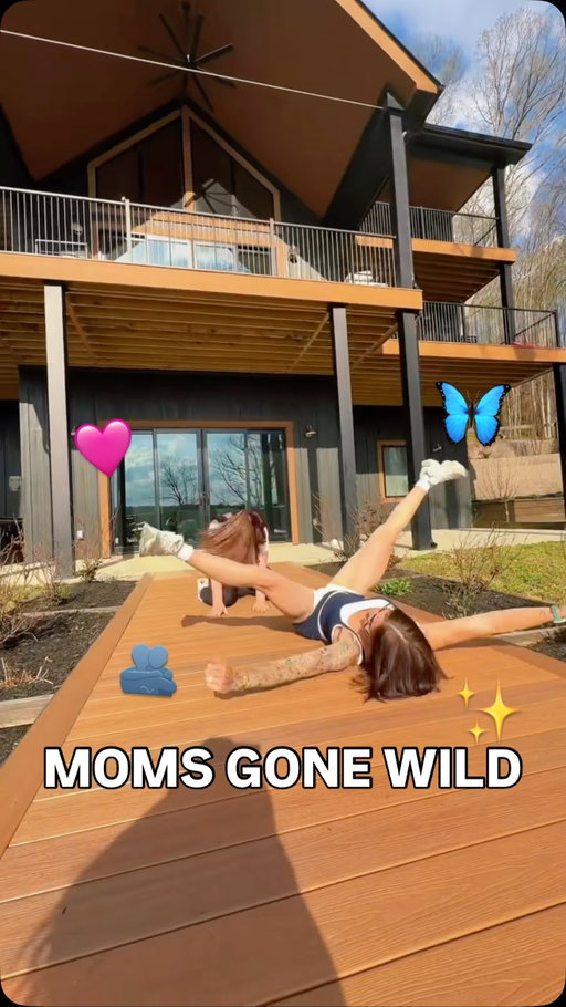 who let the moms out(??) 🐶 

We’re back, we’re better.
We’re KIDLESS.
WHAT YOU GOT OHIO(??)

ILYLAS and remember “first things first, I’m first” ™️

@oasishockinghills 
#momchat #mommotivation #firstthingsfirstimfirst #momofthree