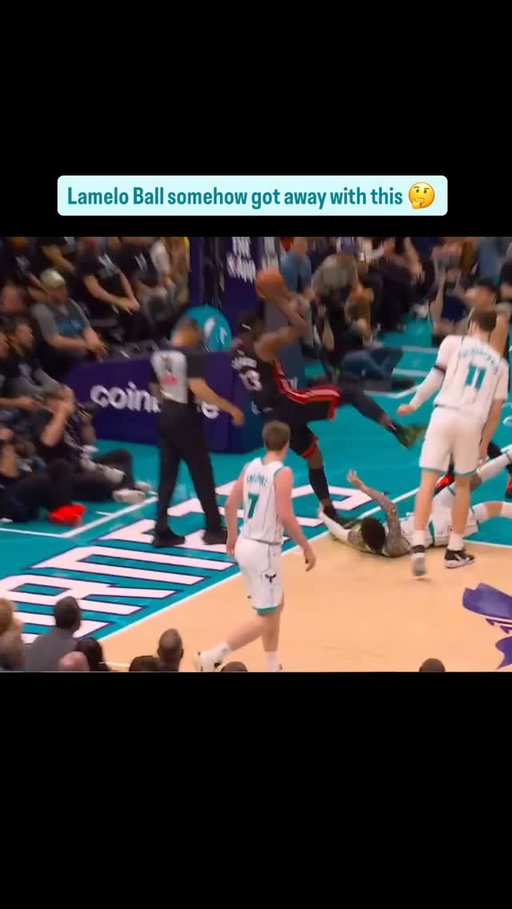 🏀 Bam Adebayo heads to locker room after LaMelo Ball trips him and gets away with no-call. Heat lead Hornets 41-39 midway through 2nd quarter of 9vs10 play in game. Who ya got? 

#nba #basketball #bball #buzzcity #miamiheat