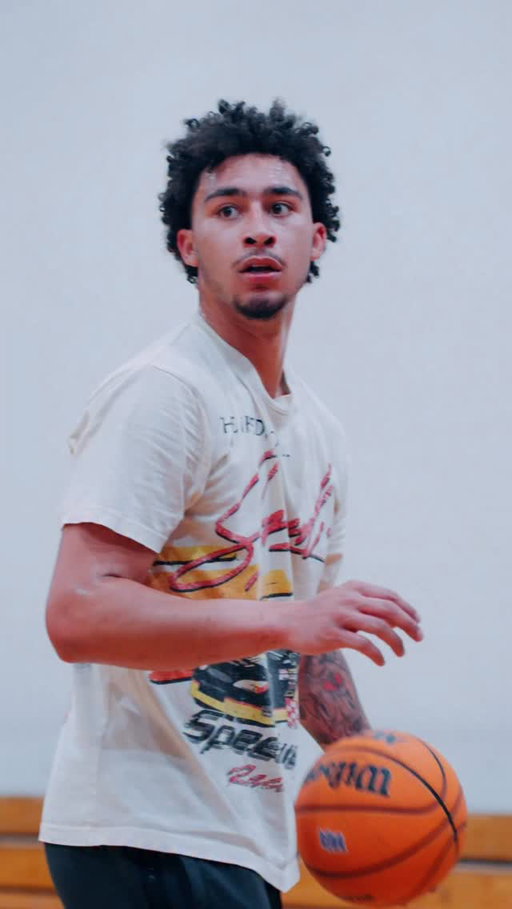 Brycen Blaine has been in the LAB 🔥 Focusing on his shot creating and shot making off the dribble and also using his size and length at the guard position to create advantages over smaller defenders. 

Brycen is known as a knockdown shooter who can guard multiple positions at 6’5 on the wing. Since we’ve began we’ve looked to improve his ballhandling, shot efficiency, high level reads, and shot making ability while hunting his spots on the floor.

Huge offseason ahead for our guy 📈

📷: @150visualss