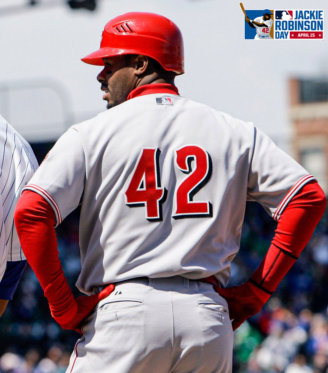April 15, 2007: Ken Griffey Jr. dons No. 42 in honor of Jackie Robinson after receiving consent from then-Commissioner Bud Selig and Robinson's widow, Rachel. Selig then encourages all players to join in the tribute. #Jackie42