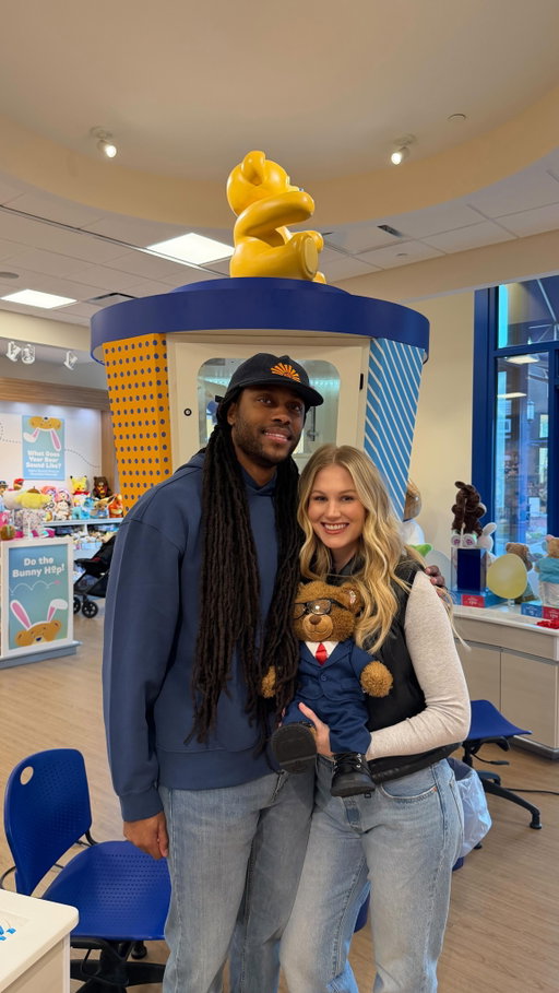 A “beary” special anniversary experience 🐻 #BuildABearMan #BuildABear  #BuildAHusband  #BuildABoo  #BuildABear_Partner @buildabear