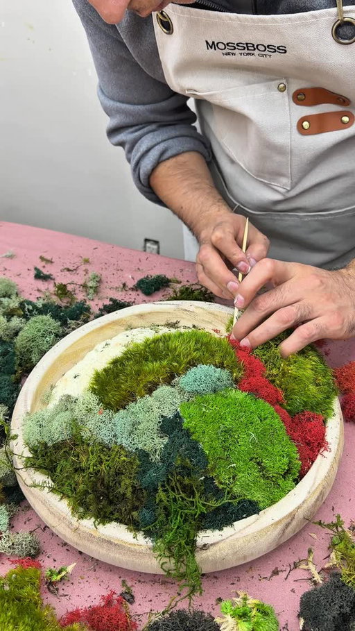 I didn’t expect to walk into a class and leave with something this beautiful. Moss Boss in Brooklyn is one of those experiences that lets you slow down, get creative, and actually make something that feels like you. No rules, no pressure…just picking textures, colors, and building your own living art piece from scratch. And the best part? You take it home with you.

#NYCExperiences #BrooklynThingsToDo #CreativeNYC #MossArt #NYCContentCreator