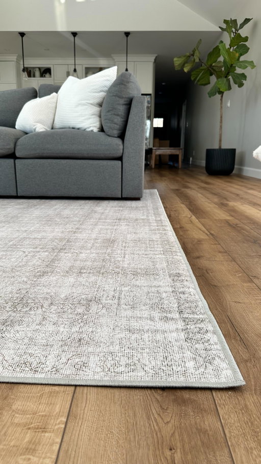 Is your rug ready for a baby?

📸 @hickory.dickorydog
Rug: Victoria — Beige

#washablerug #homedecor #madefortogether