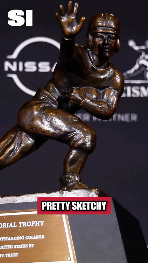 He had to take his Heisman through TSA 

#football #cfb #collegefootball