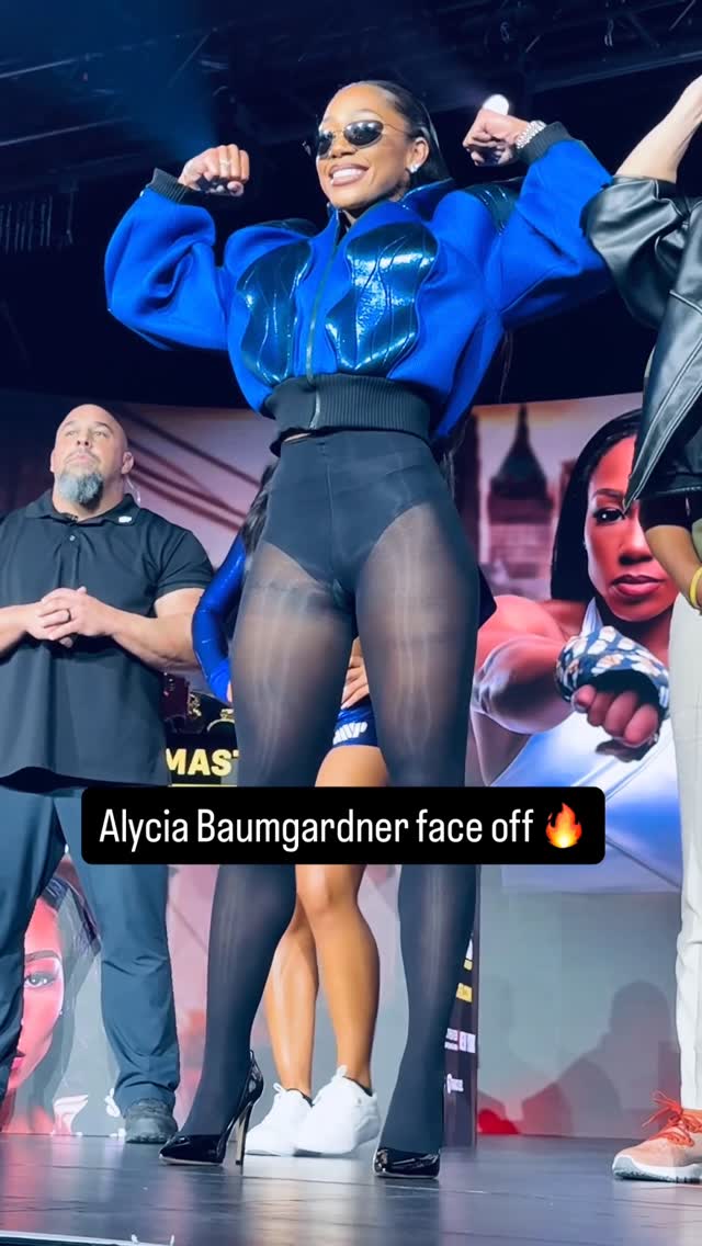 All respect between Alycia Baumgardner and Bo Mi Re Shin during the face off 🙌